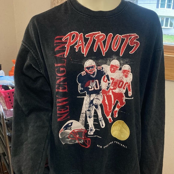 Vintage 90’s official NFL men’s Patriots sweat shirt size large - Picture 2 of 15